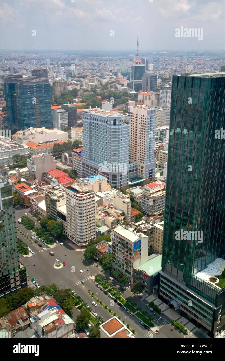 Vista aerea di Ho Chi Minh City dal Bitexco Financial Tower, Vietnam. Foto Stock