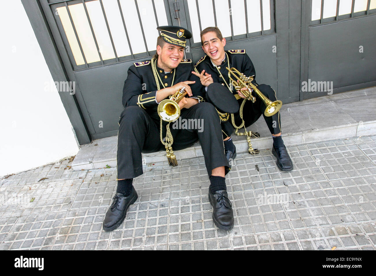 Semana Santa (Pasqua), Fiesta. Festa per le strade del centro storico di Siviglia. Andalusia, sud della Spagna Foto Stock