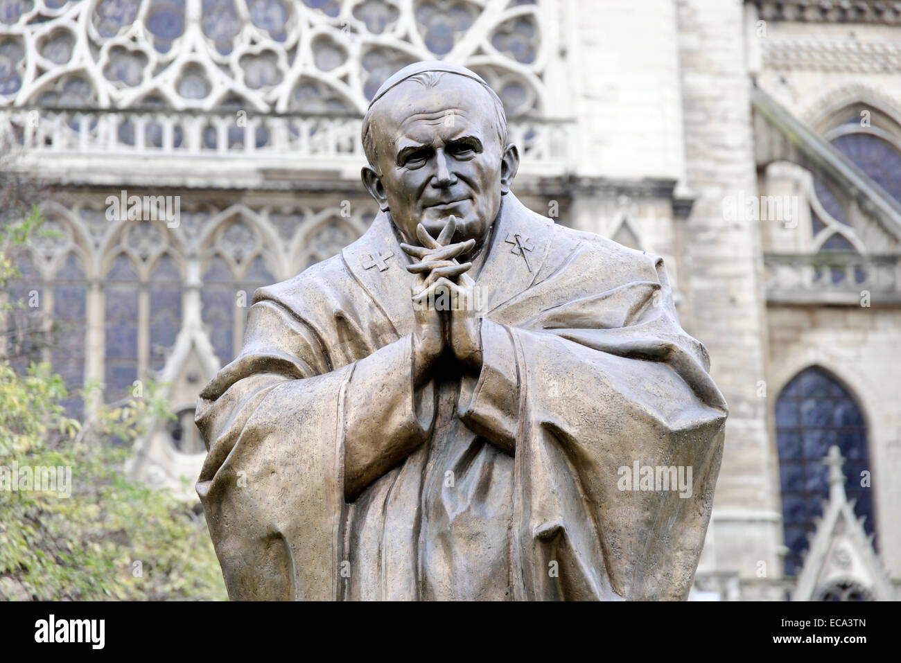 Memorial, il Papa Giovanni Paolo II, presso la cattedrale di Notre Dame de Paris, Île de la Cité, Parigi, Francia Foto Stock