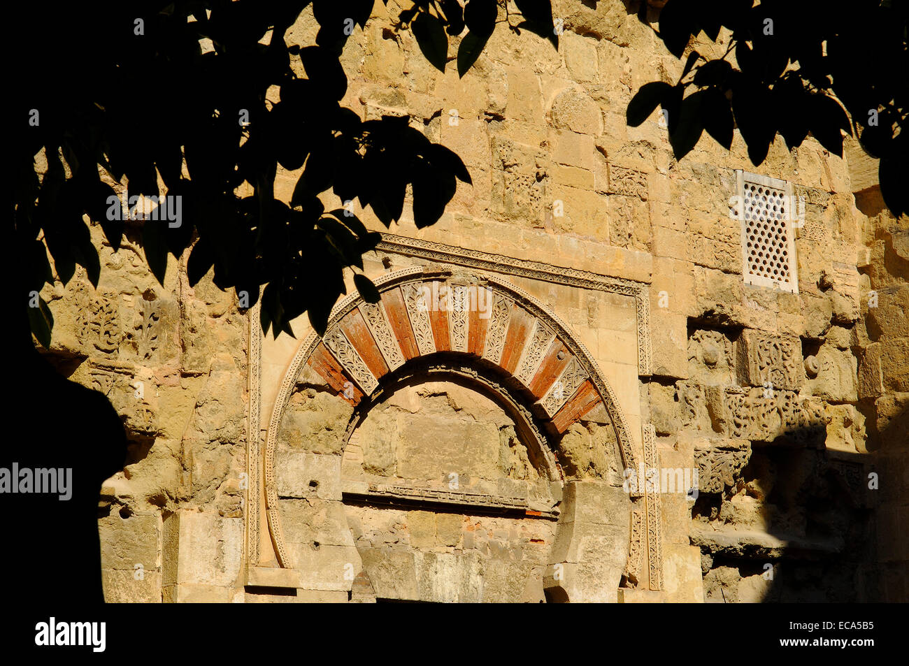 Dettaglio della facciata occidentale della Grande Moschea, Cordoba, Andalusia, Spagna, Europa Foto Stock