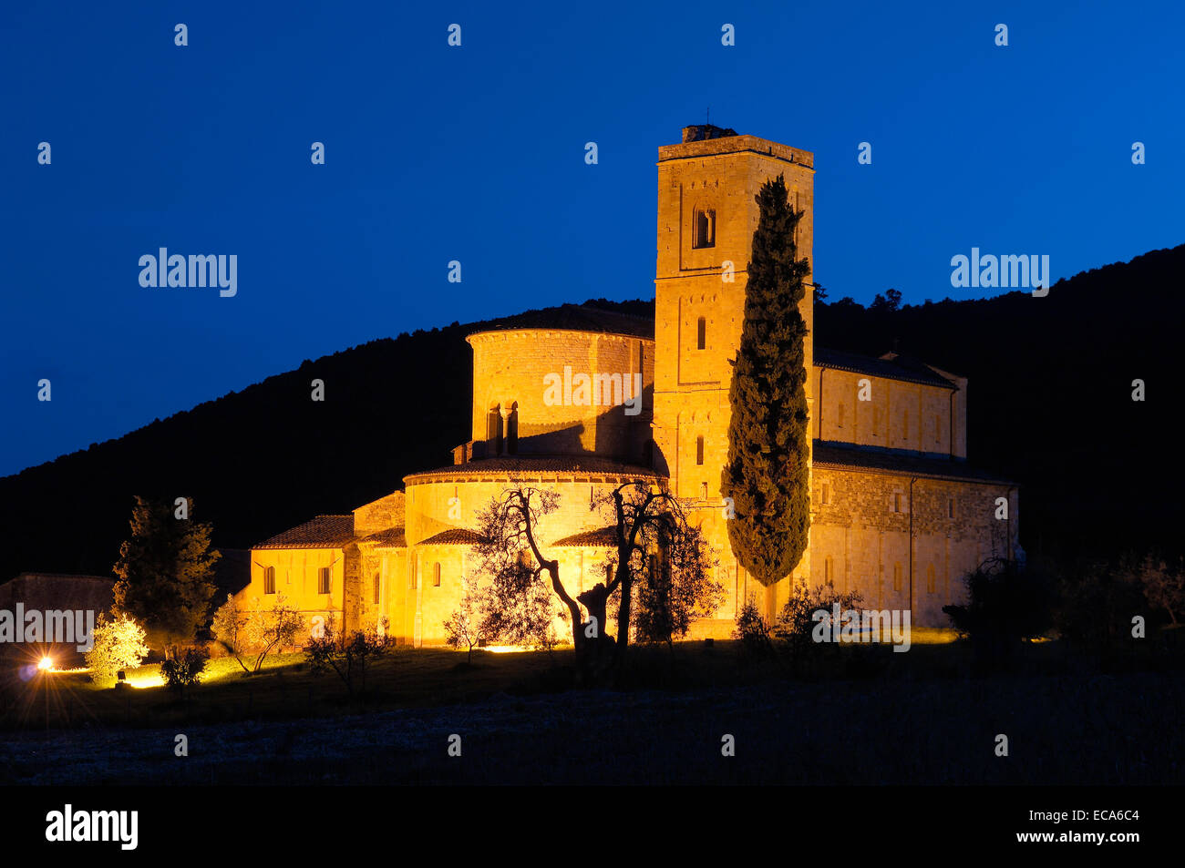 Sant'Antimo Abbey, Montalcino, Castelnuovo dell'abate, in provincia di Siena, Toscana, Italia, Europa Foto Stock