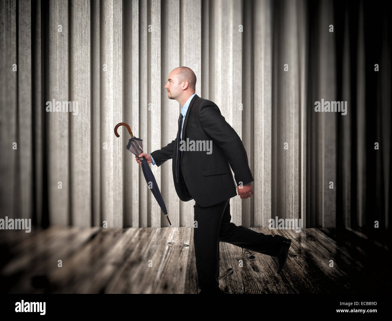Esecuzione di business man e sfondo astratto Foto Stock