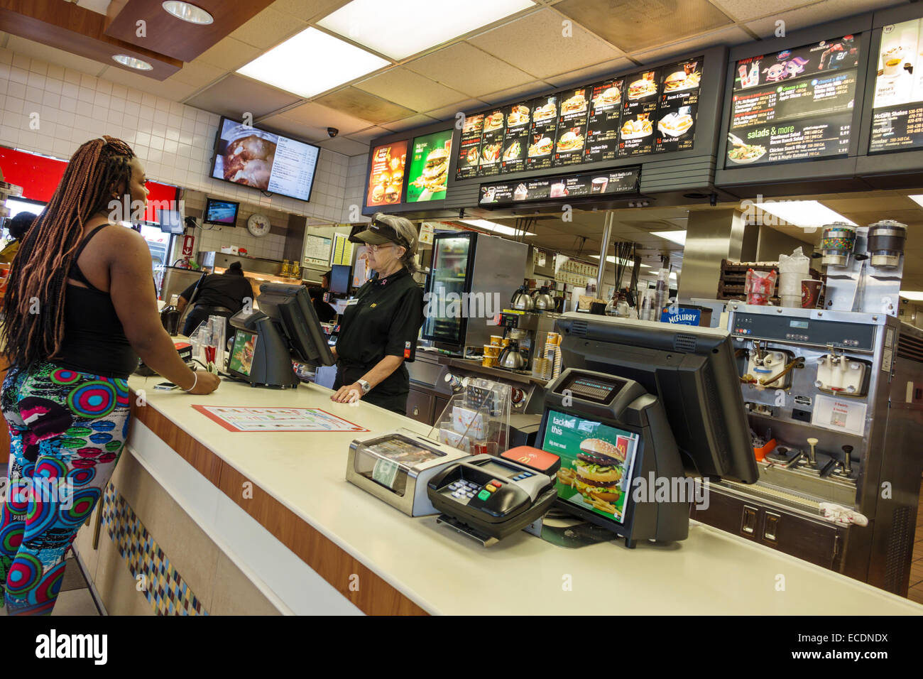 Springfield Illinois, McDonald's, fast food, ristoranti ristoranti ristoranti ristoranti ristoranti ristoranti ristoranti ristoranti ristoranti bar bistrot, bancone, anziani anziani cittadini anziani pene Foto Stock