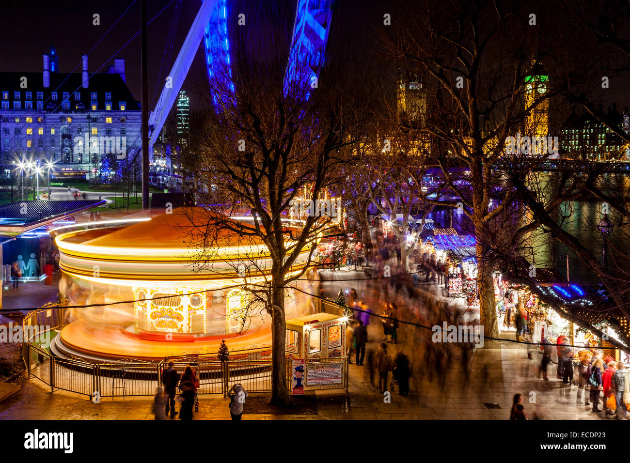 Mercatino di Natale presso il South Bank di Londra, Inghilterra Foto Stock