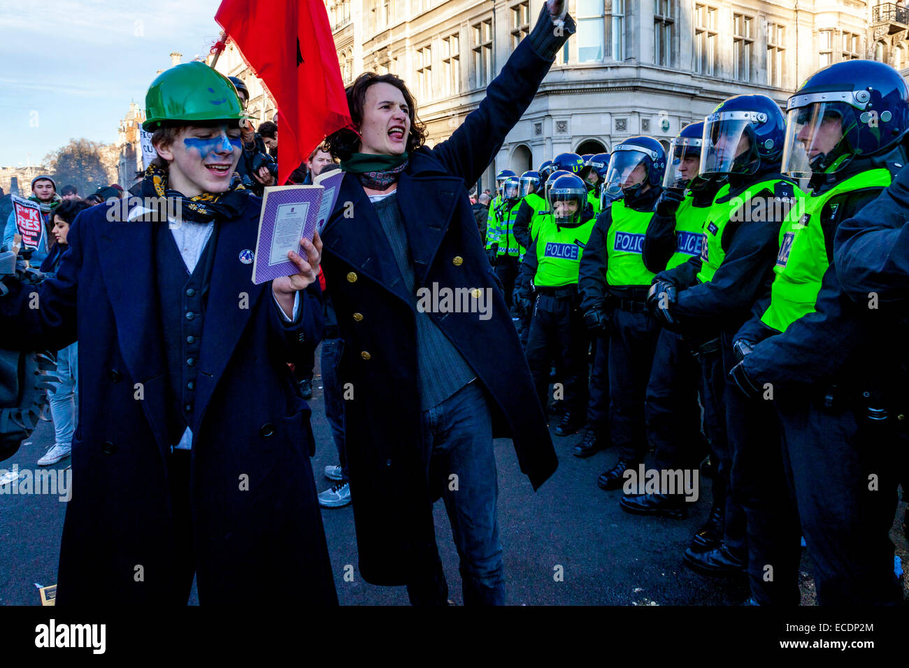 Studente manifestanti, la piazza del Parlamento, Londra, Inghilterra Foto Stock