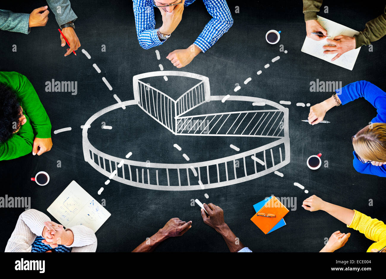 Grafico a torta Business problemi finanziari Riunione finanze concetto Foto Stock