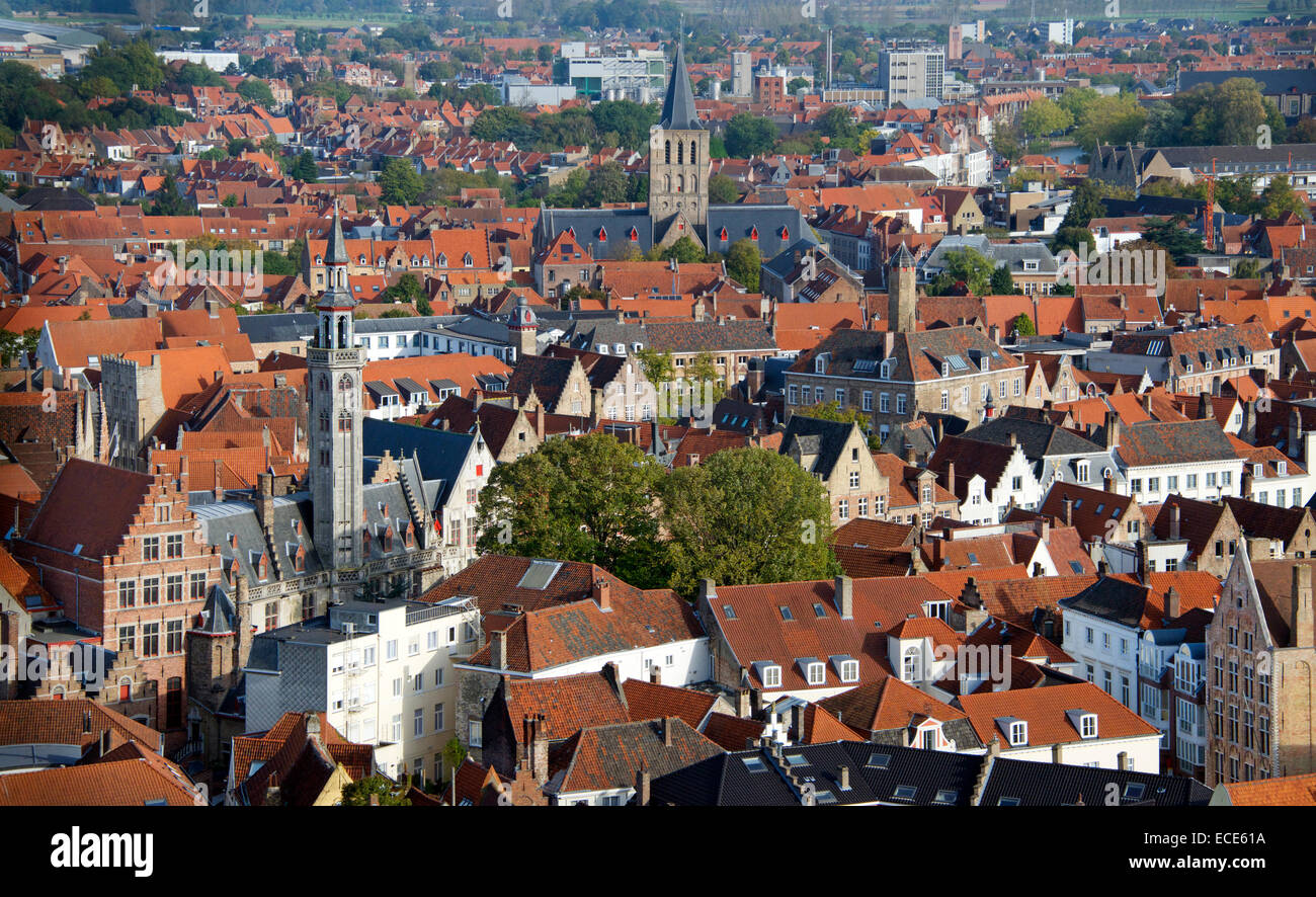 Vista aerea del vecchio centro storico di Bruges Belgio Foto Stock