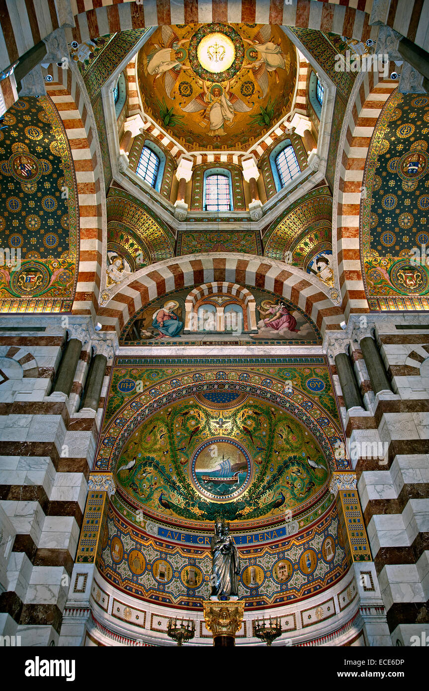 La Madonna della Guardia basilica cattolica a Marsiglia Francia Neo chiesa bizantina architetto Jacques Henri Espérandieu Foto Stock