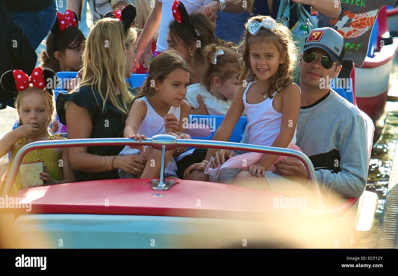 Jessica Alba celebra la sua figlia Honor Marie Warren sesto compleanno a Disneyland con: Cash Warren,onore Warren,Haven Warren dove: Anaheim, California, Stati Uniti quando: 09 Giu 2014 Foto Stock