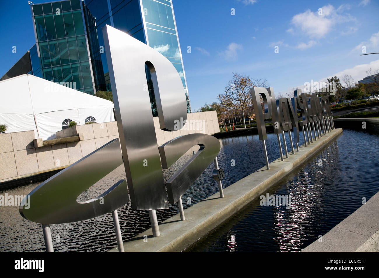 La sede centrale di Sony Computer Entertainment America (SCEA), produttore  di giochi per PlayStation console, a Foster City, Califor Foto stock - Alamy