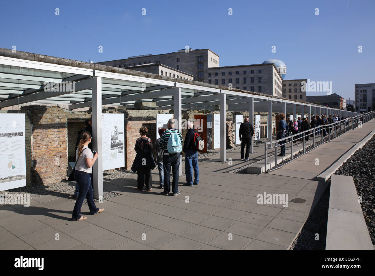 Berlin tourist landmark Topografia del Terrore storia museo all'aperto Foto Stock
