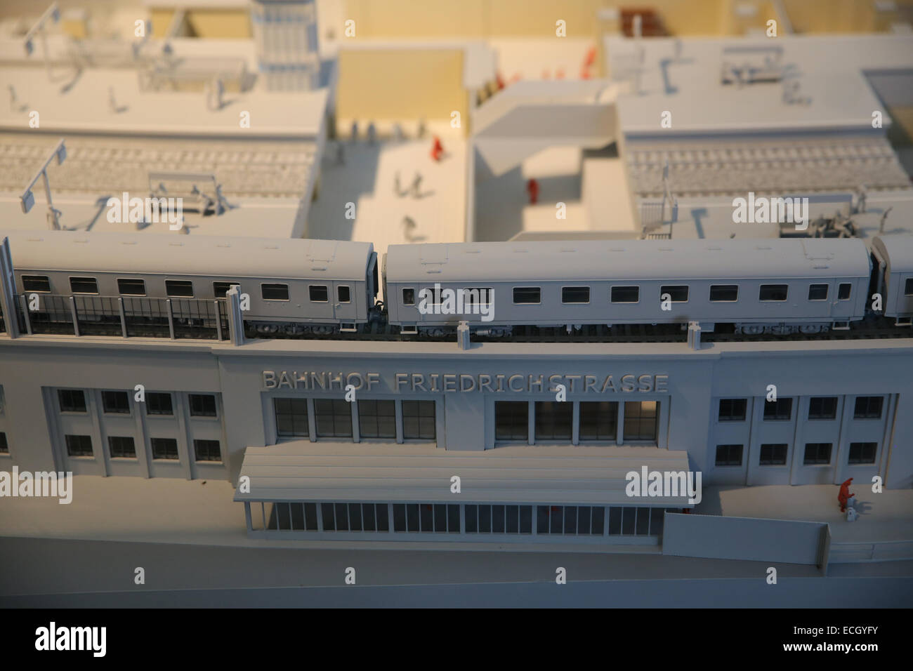 Berlin vecchio valico di frontiera Modello di stazione Foto Stock