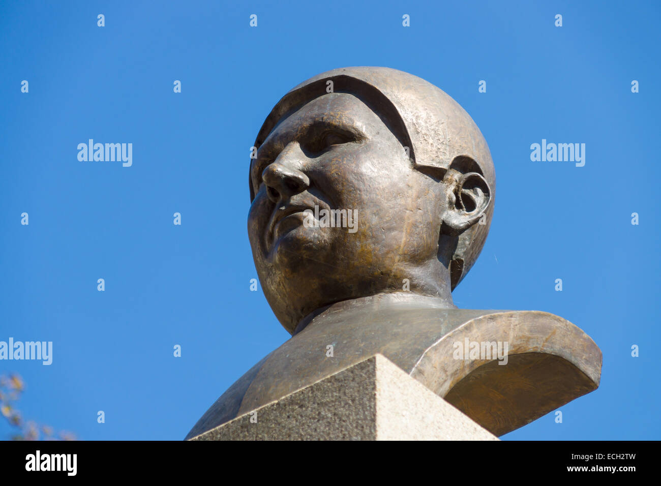 Dettaglio del monumento al famoso scrittore ceco Jaroslav Hasek da Karel Nepras e Karoliny Neprasove-Krackove. Foto Stock