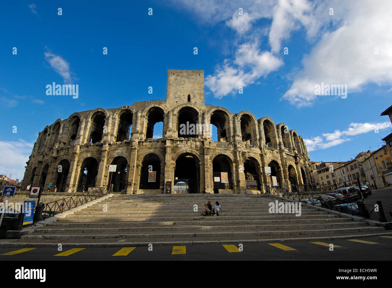 Anfiteatro romano, Les Arènes, Arles, Bouches du Rhone, Provence, Francia Foto Stock