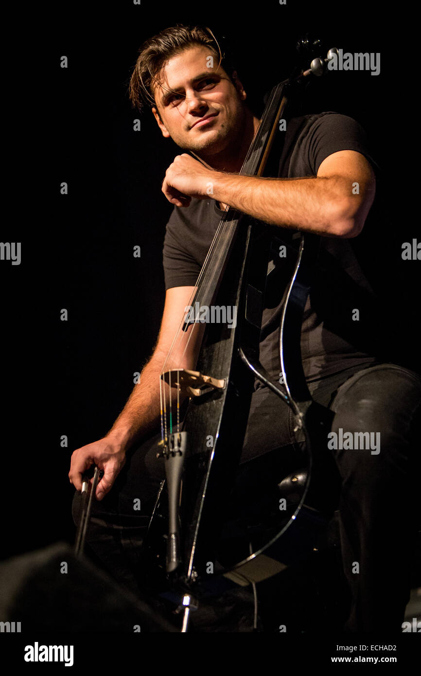 Violoncellisti luka sulic e stjepan hauser immagini e fotografie stock