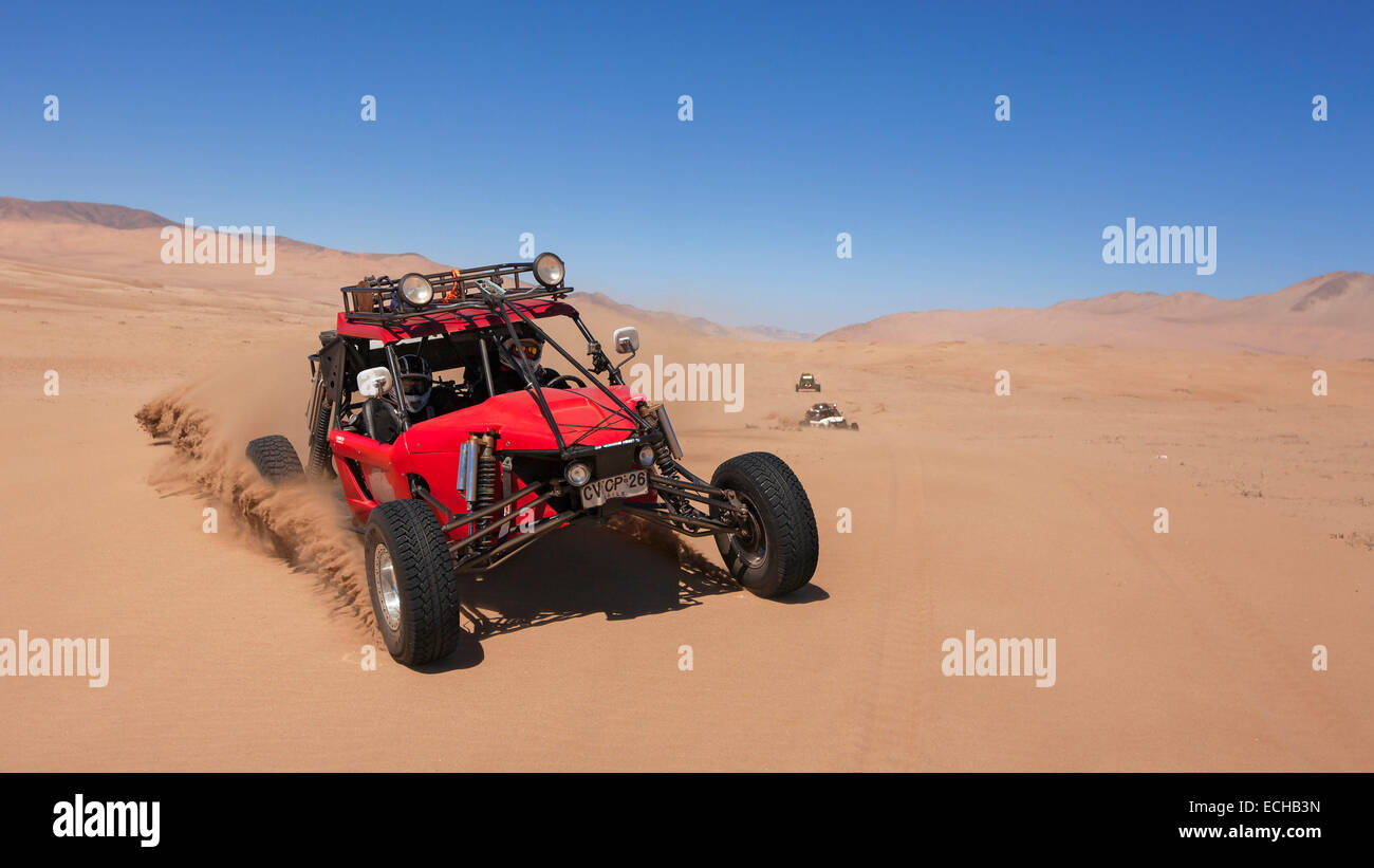 Baja 1000 vetture da corsa del 'gentleman driver' Company nel deserto di Atacama. Il Cile. Foto Stock