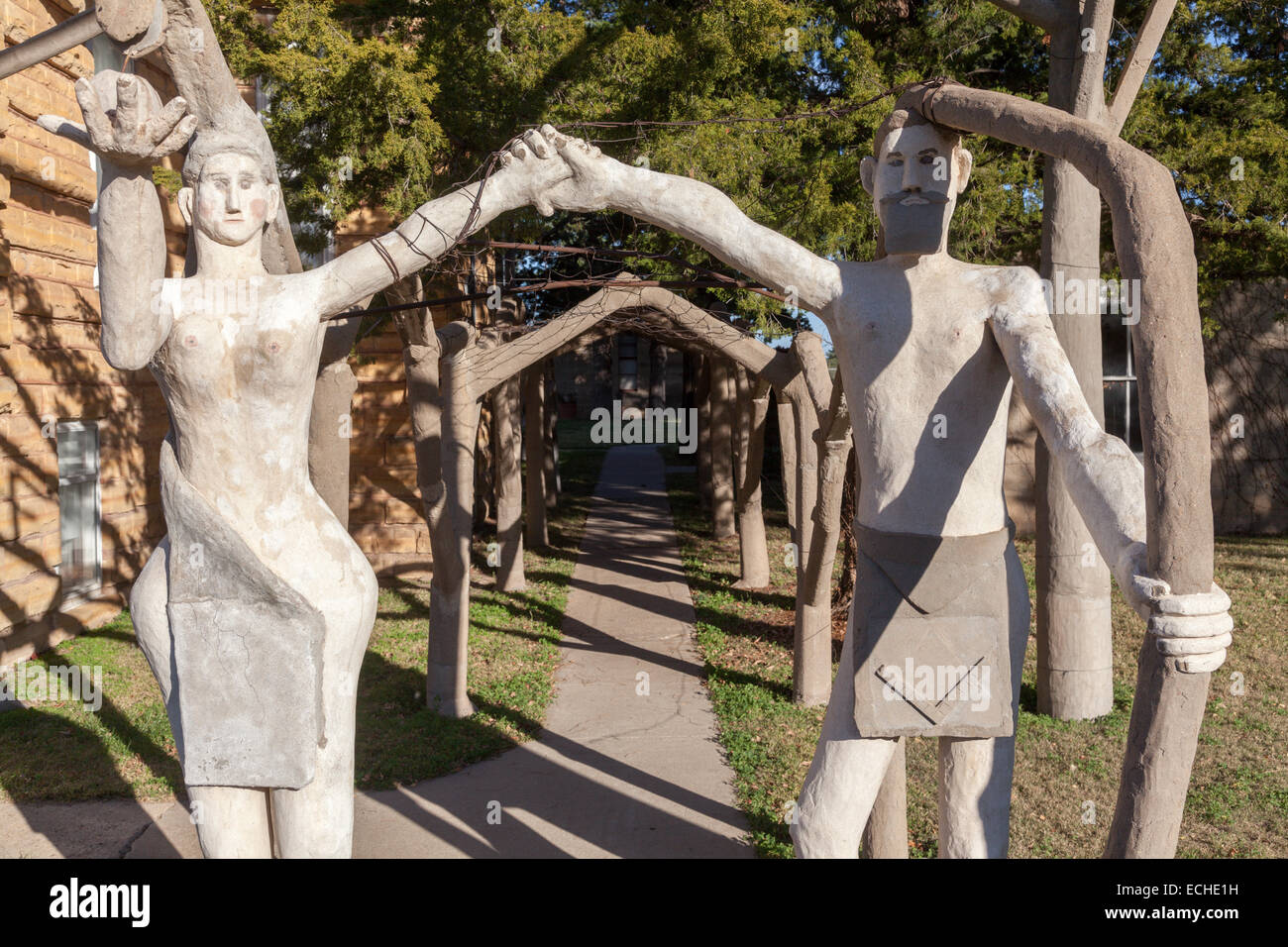 Dettaglio, S. P. Dinsmoor populista del veggente outsider arte scultura 'giardino di Eden" in Lucas, Kansas, STATI UNITI D'AMERICA Foto Stock