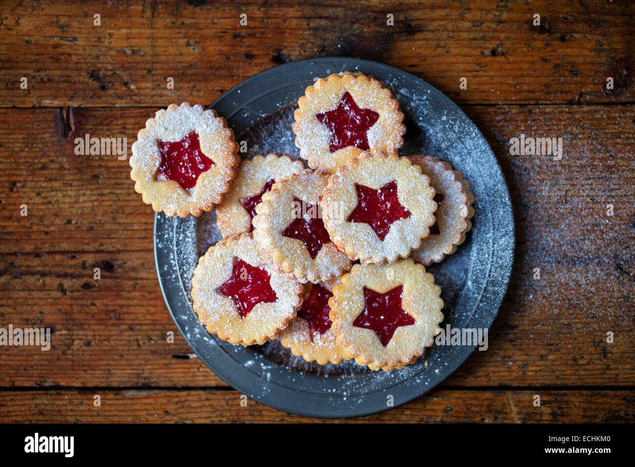 Ripieni di marmellata biscotti Foto Stock