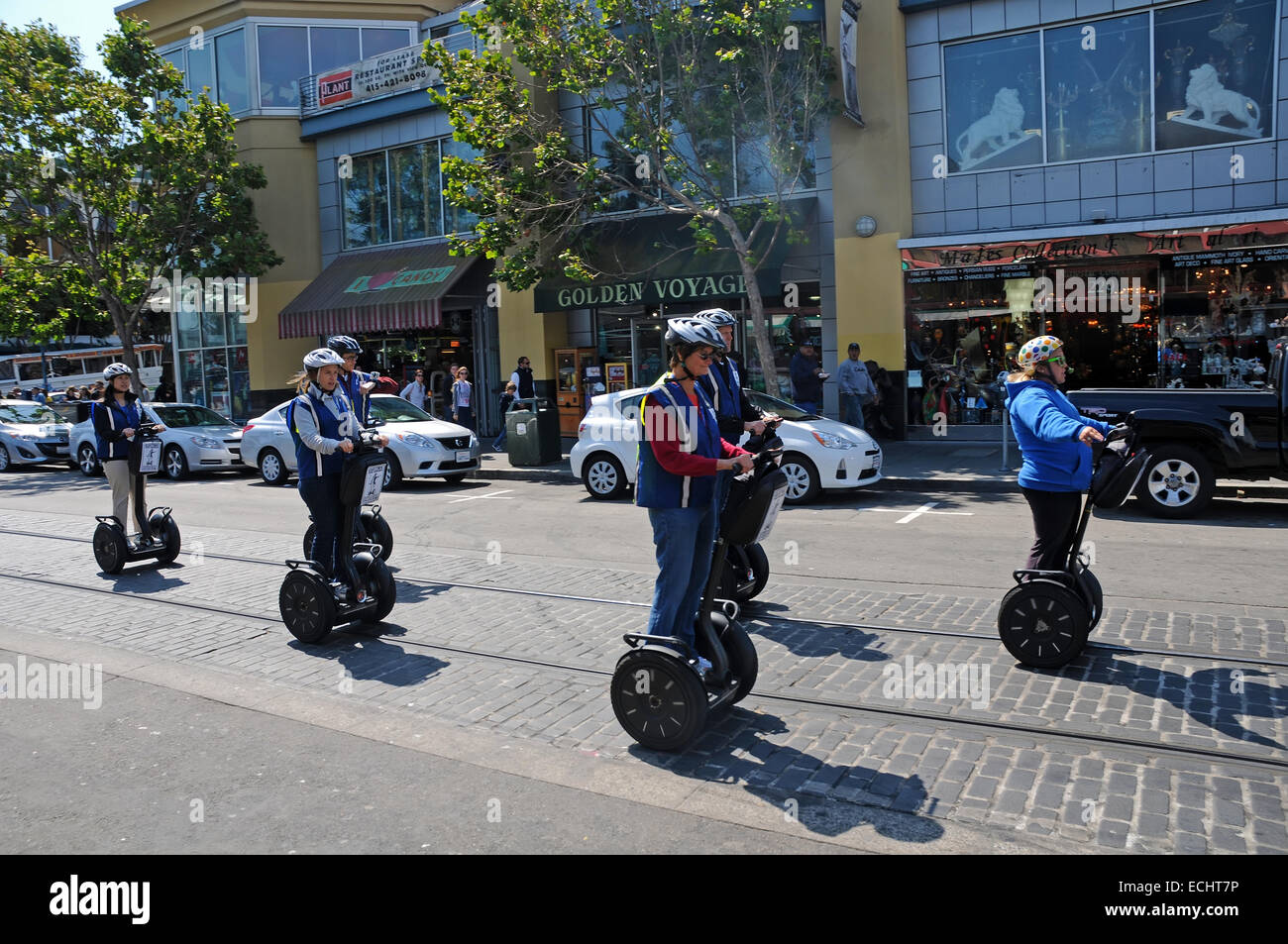 Segway viaggio per le strade di San Francisco, California Foto Stock