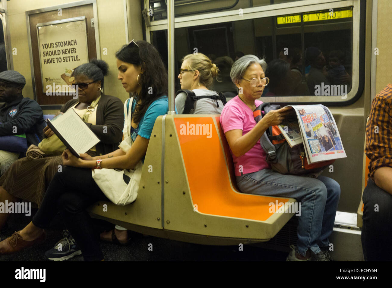 Interior metropolitana treno auto New York City NY Foto Stock