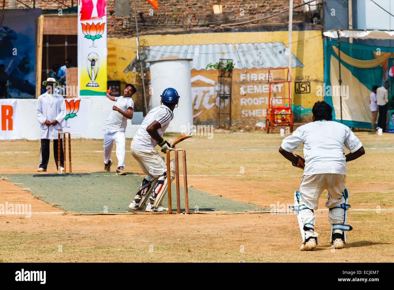 India, Chhattisgarh, Jagdalpur, cricket game Foto Stock