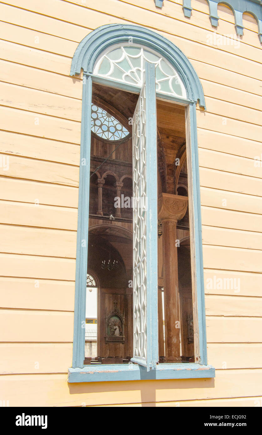La finestra del mondo il patrimonio di San Pietro e Paolo, la cattedrale, l'emisfero occidentale la più grande struttura in legno Foto Stock