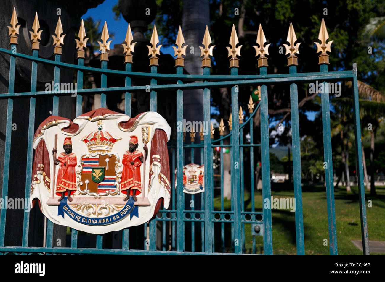 Honolulu, Hawaii, Stati Uniti d'America. Il 7 dicembre, 2014. Palazzo Iolani, una pietra miliare storica nazionale, stemma a Honolulu, Hawaii. Foto Stock