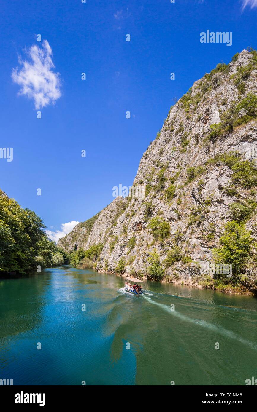 Repubblica di Macedonia, Sarai, il lago e il canyon di Matka, alimentato dal fiume Treska Foto Stock