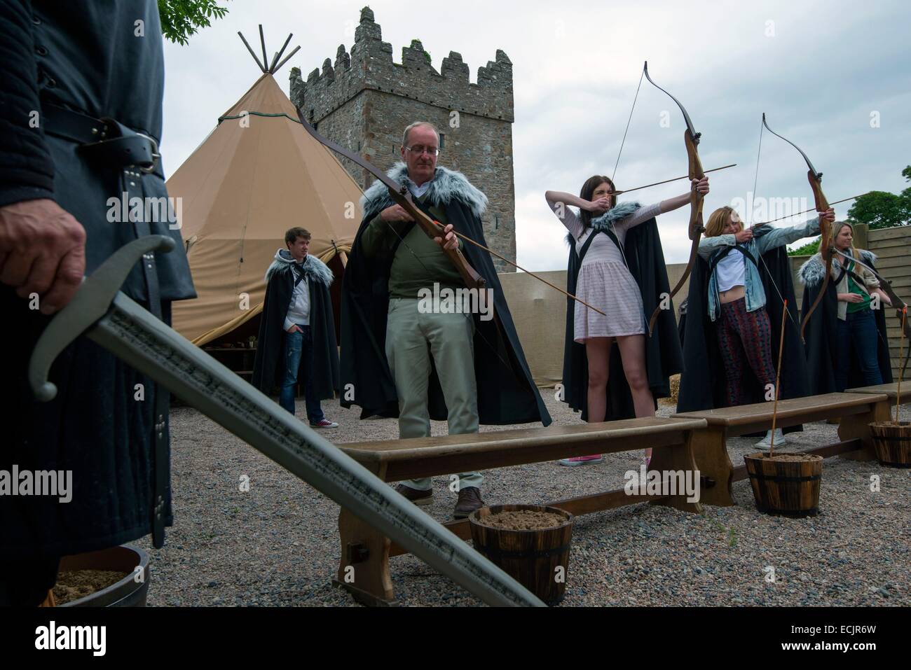 Regno Unito e Irlanda del Nord, County Down, Strangford, il meditabondo del xviii secolo Castle Ward nella contea di Down può essere a voi familiare come Winterfell, affacciato Strangford Lough, questa è la casa di Stark dove Ned ha salutato King Robert sul suo arrivo, Re Foto Stock