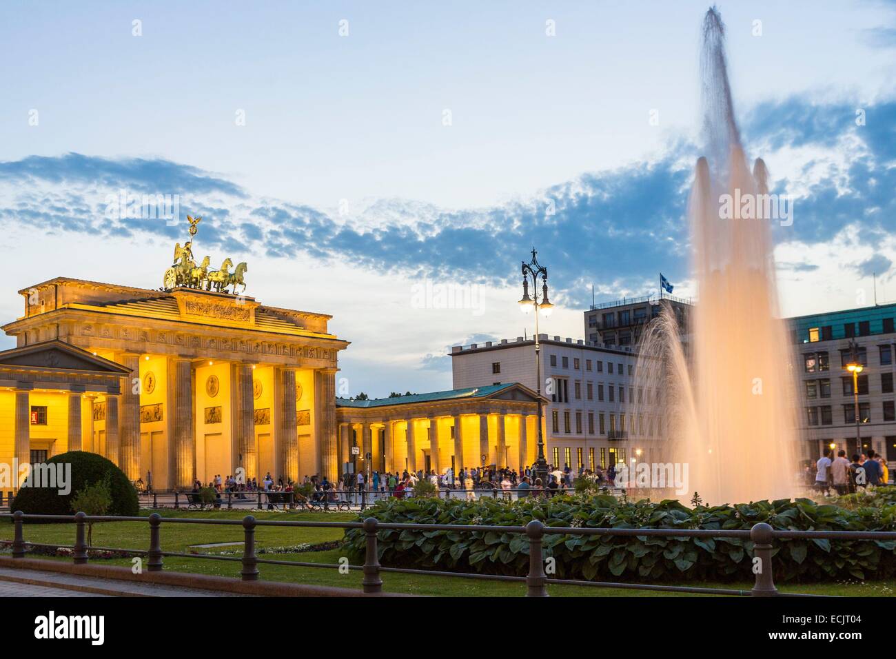 Germania Berlino Est, quartiere Mitte di Berlino, la Porta di Brandeburgo Foto Stock