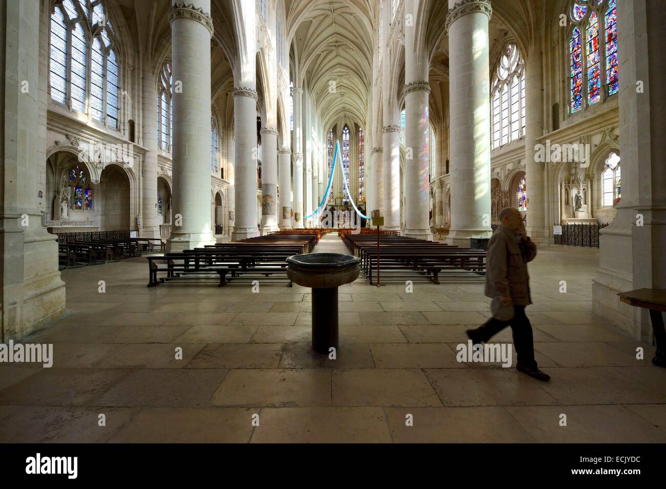 Francia, Meurthe et Moselle, Saint Nicolas de Port basilica, la navata di curva Foto Stock