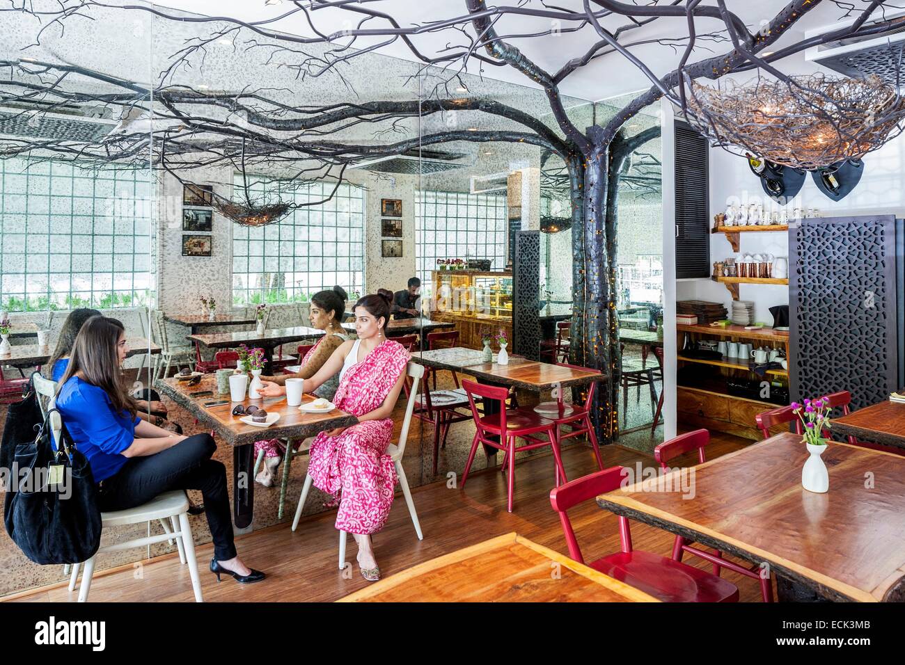 India, Nuova Delhi, Meher Chand Mercato, colonia di Lodi, Francese ristorante Chez Nini aperto da Nira Singh nel 2012 Foto Stock