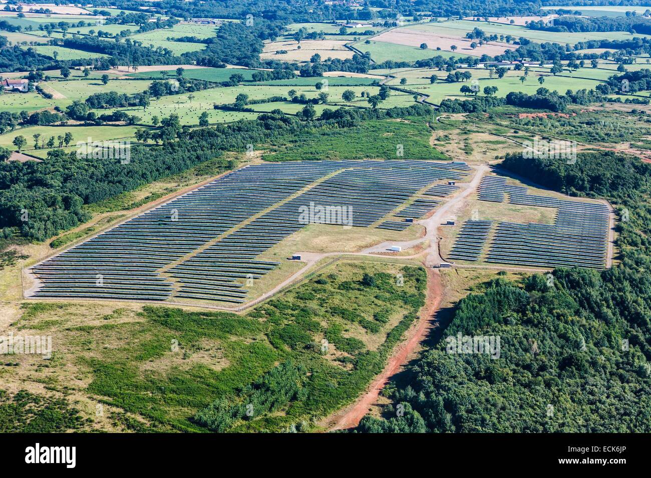 Francia, Indre, Chaillac, Solar Power Plant (vista aerea) Foto Stock