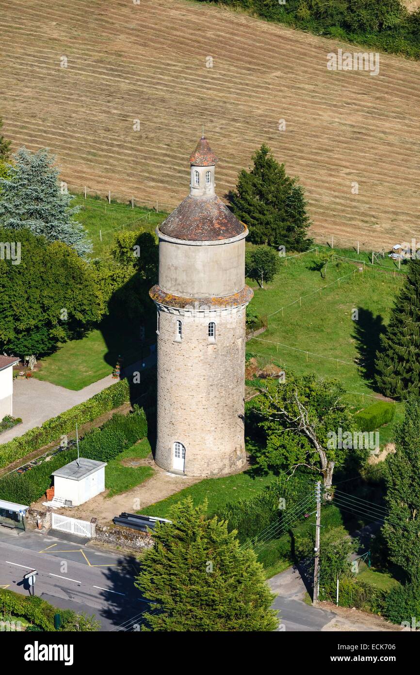 Francia, Indre, Saint Benoit du Sault, etichettati Les Plus Beaux Villages de France (MoSaint bei villaggi di Francia), acqua torre (vista aerea) Foto Stock