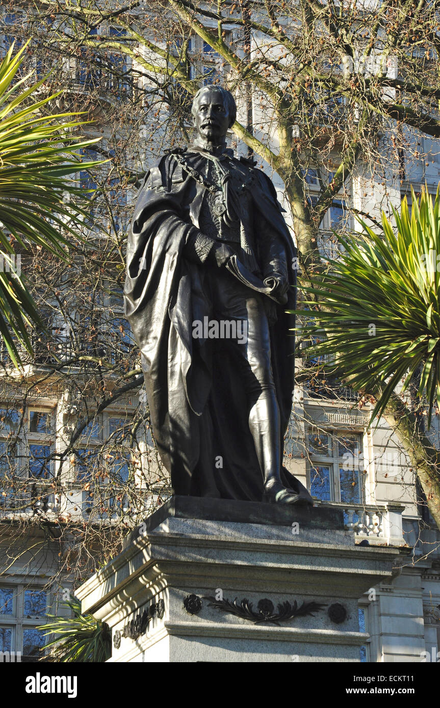 Statua di Sir Henry Bartle Edward Frere, Whitehall Gardens, Londra, Inghilterra, Regno Unito Foto Stock