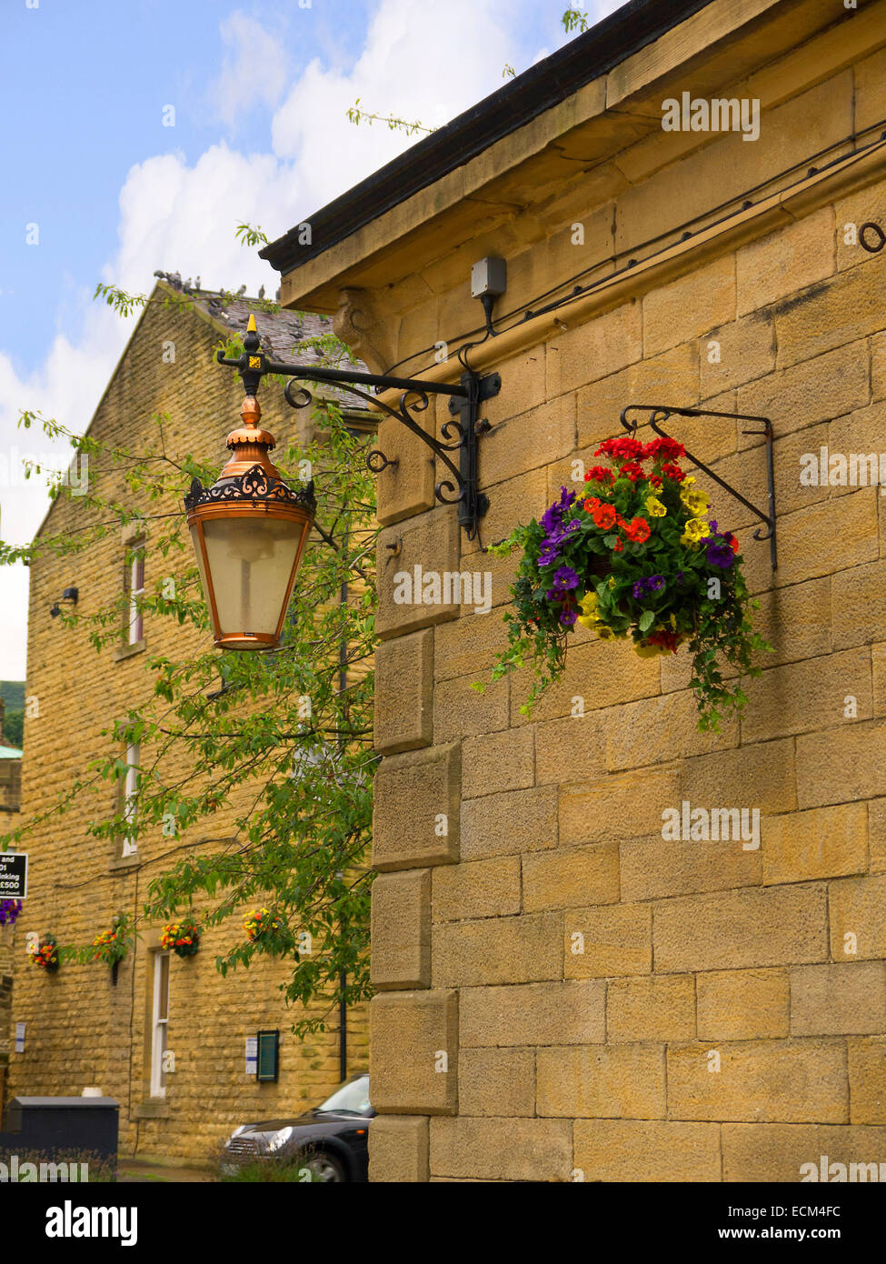 La Stazione Ferroviaria di Yorkshire cittadina termale di Ilkley Foto Stock