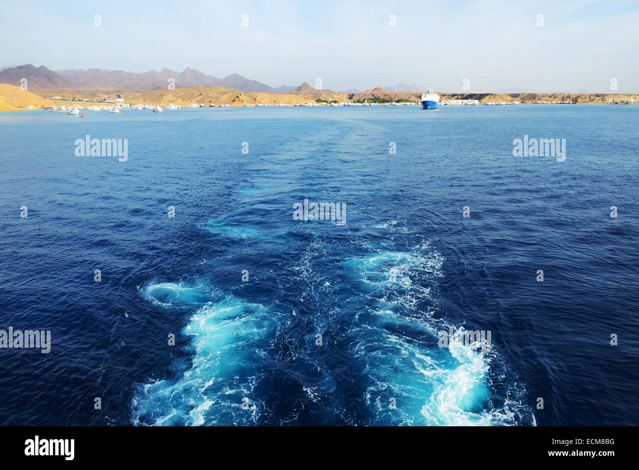 La vista su Sharm el Sheikh dal porto di yacht, Egitto Foto Stock