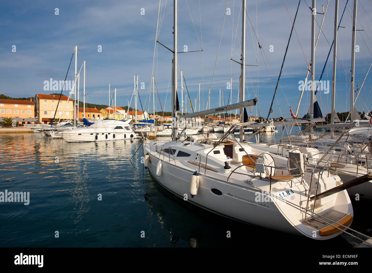 Porta Marina a Preko, isola di Ugljan, Dalmazia, Croazia Foto Stock