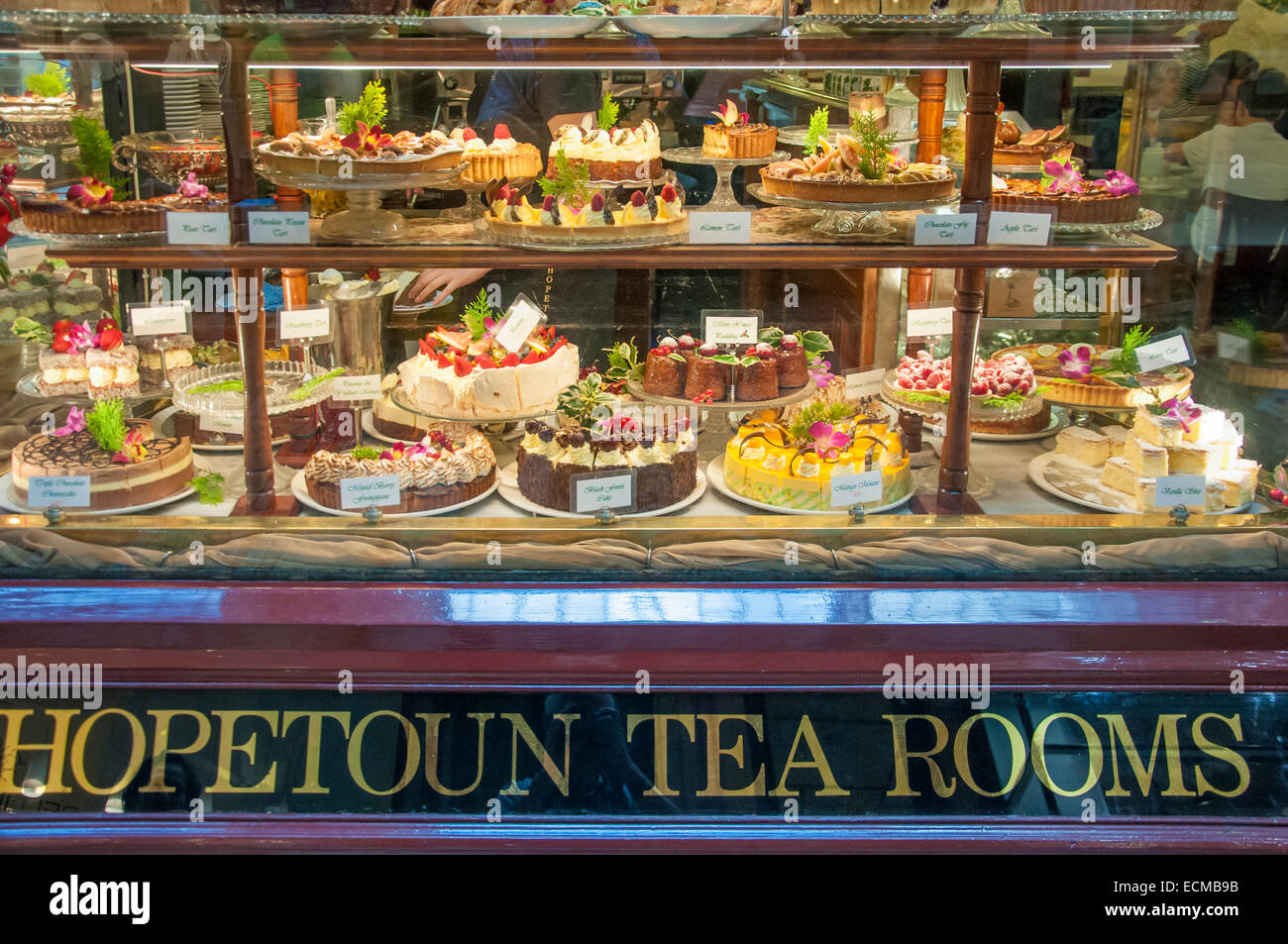 Mostra di torte presso le iconiche sale da tè Hopetoun (fondata nel 1892) nella Block Arcade, Melbourne (ora business come "Tea Rooms 1892") Foto Stock