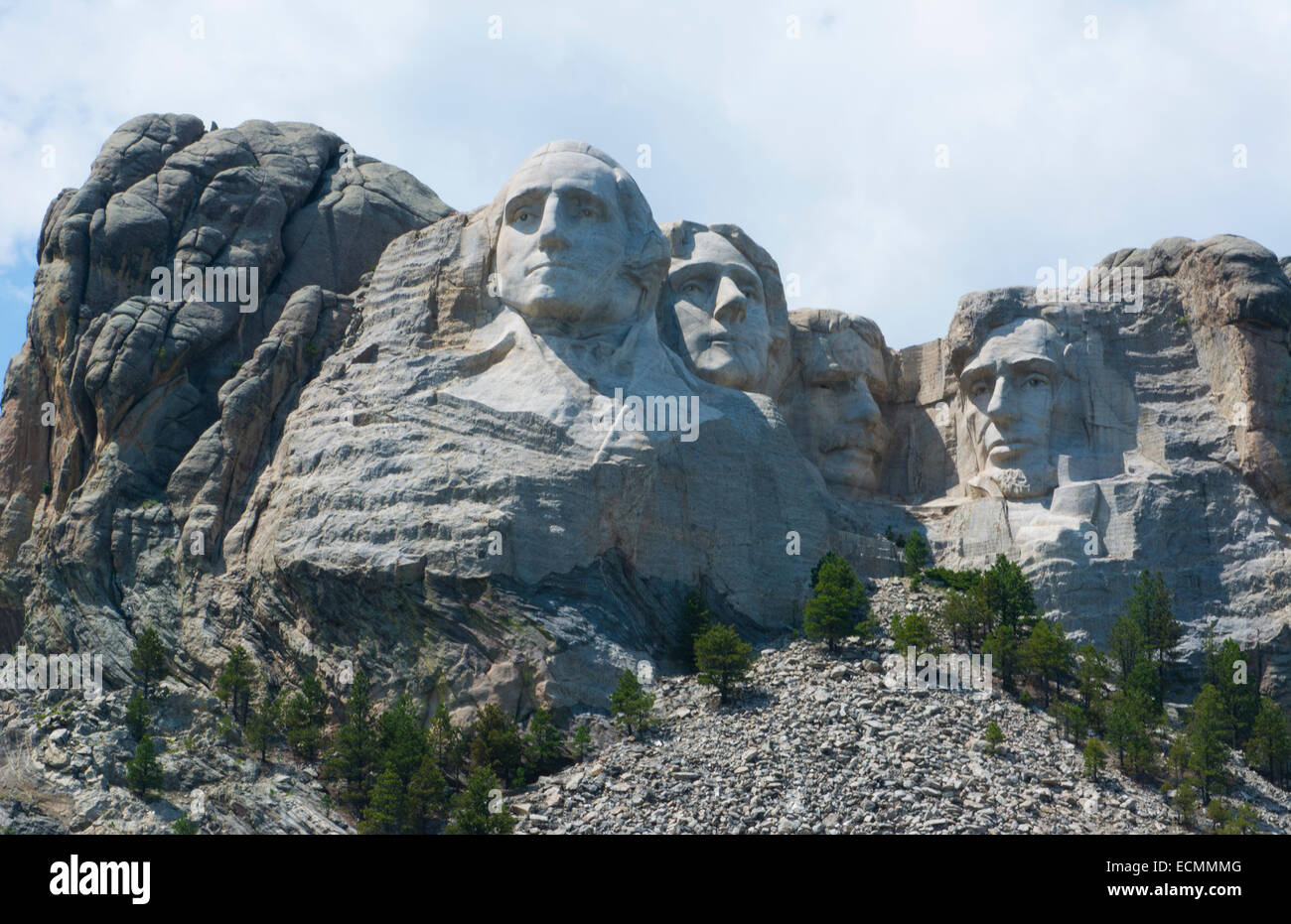 Il Monte Rushmore nel Sud Dakota Keystone National Memorial dei presidenti in pietra su pietra miliare di montagna attrazione USA Foto Stock