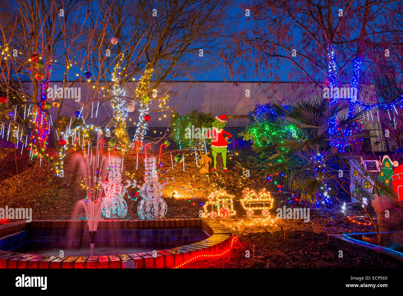 Natale Luce display, parco e giardini Tilford, N. Vancouver, British Columbia, Canada Foto Stock