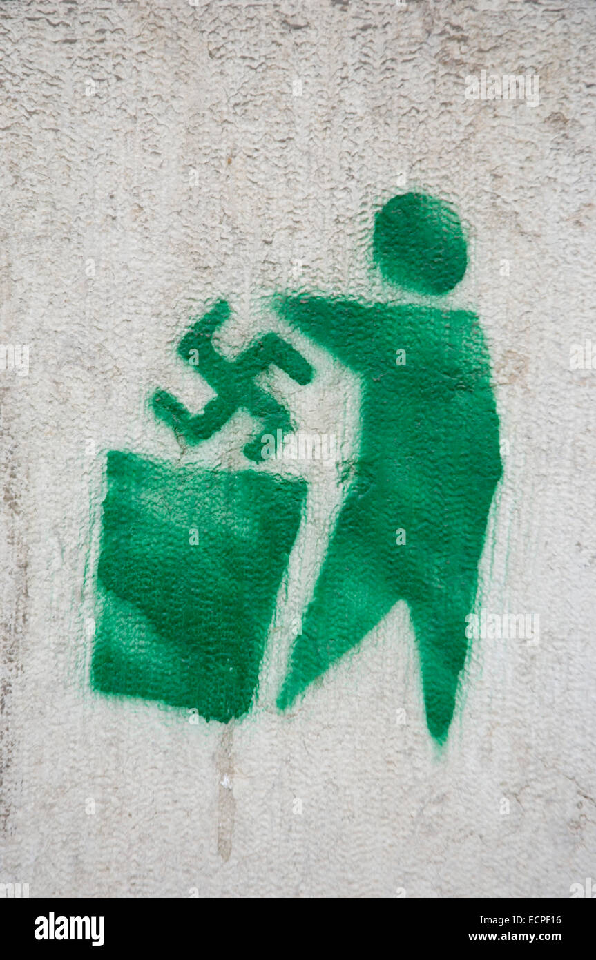 Anti-graffiti nazista in Lisbona portogallo Foto Stock