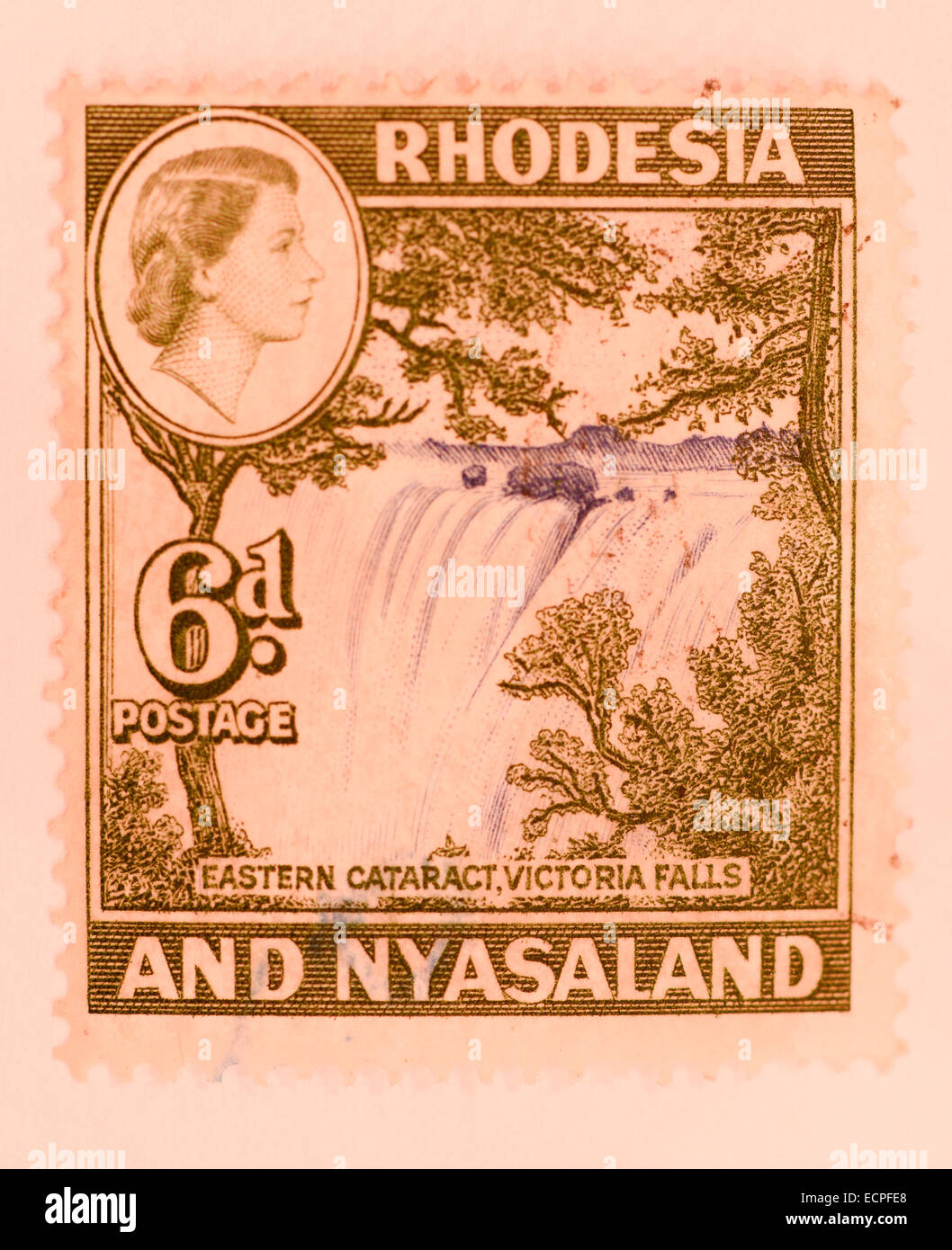 Vecchio timbro dall ex colonia britannica Rhodesia e Nyasaland Foto Stock