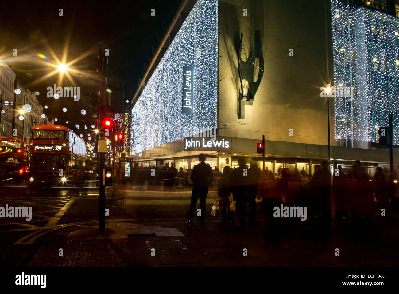 Le luci di Natale adornano John Lewis Oxford Street Foto Stock
