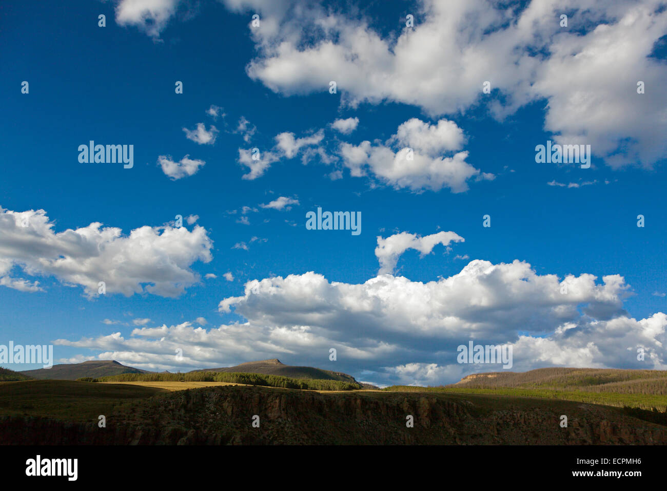 Nuvole sopra il San Juan Mountains vicino alla testa di Bristol - Southern Colorado Foto Stock