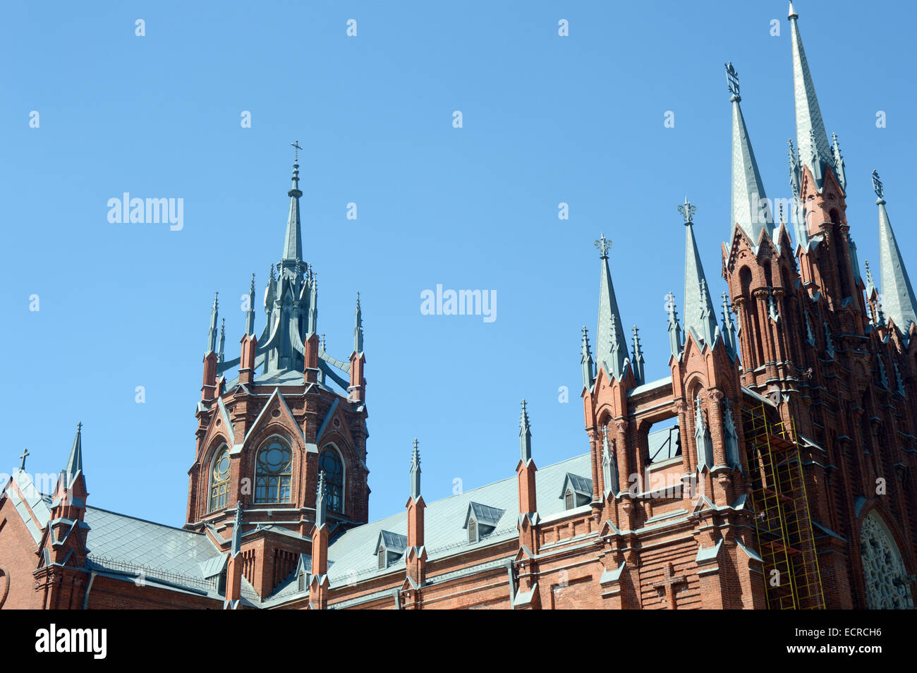 La Cattedrale dell Immacolata Concezione della Beata Vergine Maria luglio facciata della cattedrale blu cielo Foto Stock