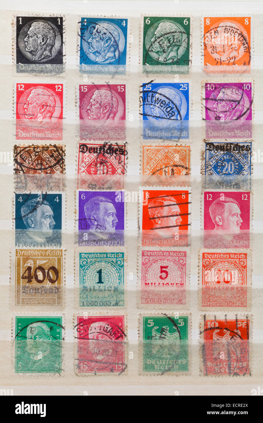 Francobolli, REICH TEDESCO, impero tedesco, REICHSMARK, raccolta di francobolli che mostra per esempio HINDENBURG E ADOLF HITLER, Germania Foto Stock