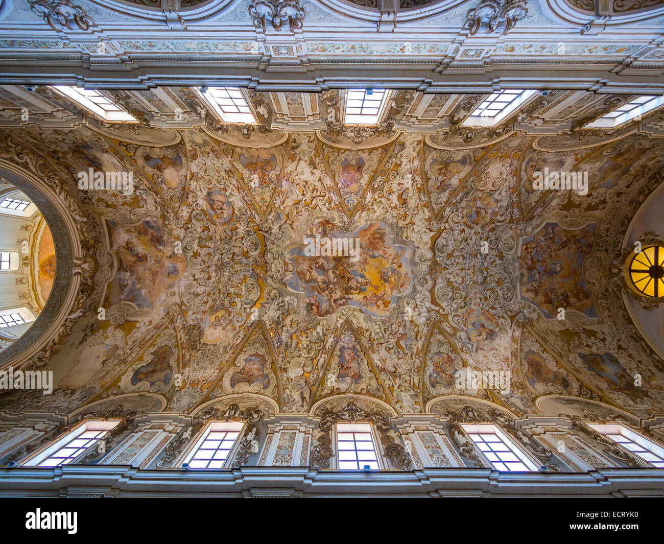 Sicilia Italia Mazara del Vallo soffitto dipinto nella Cattedrale del Santissimo Salvatore Foto Stock