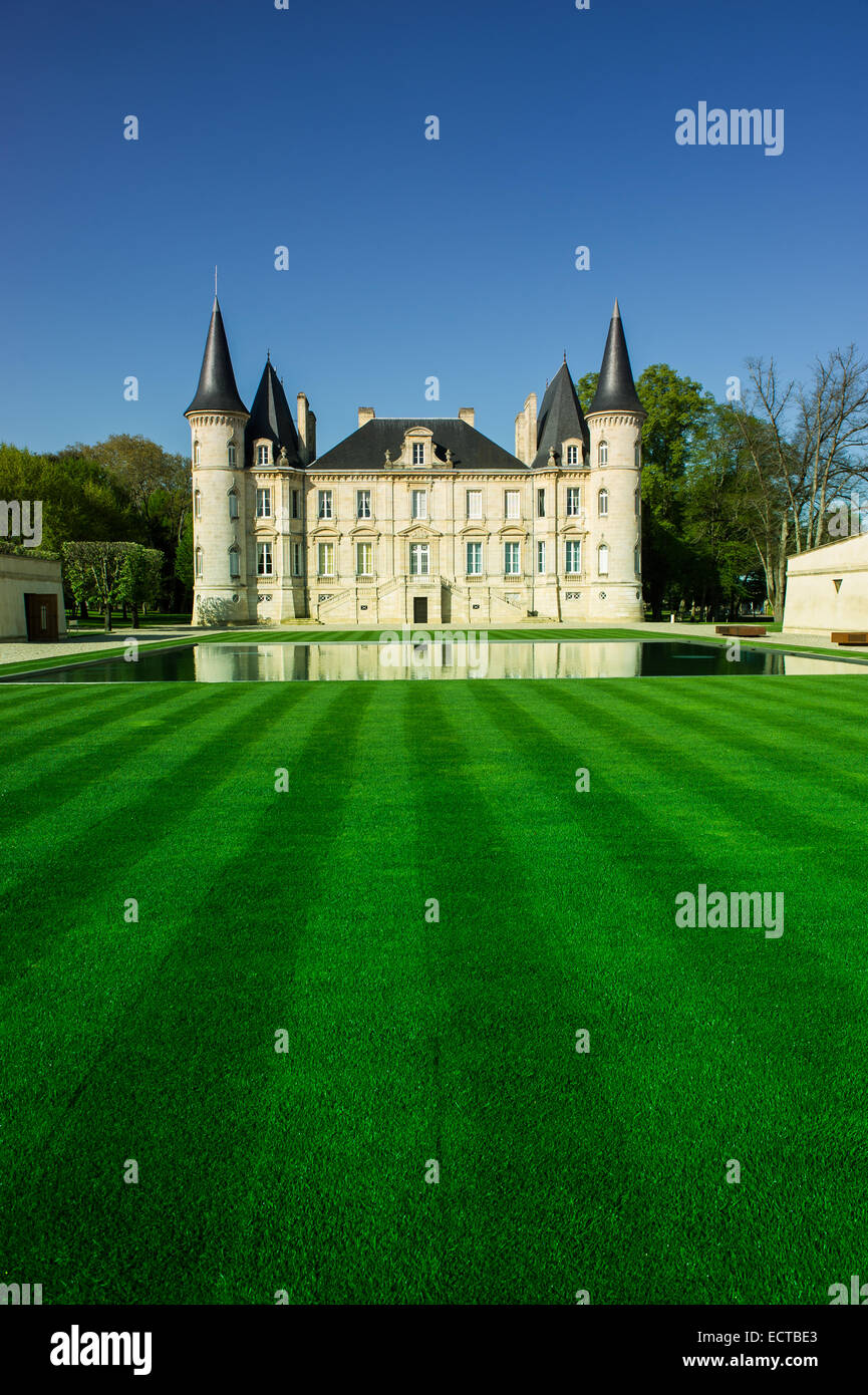 Chateau Pichon Longueville è una famosa cantina del vino di Bordeaux. Francia Foto Stock