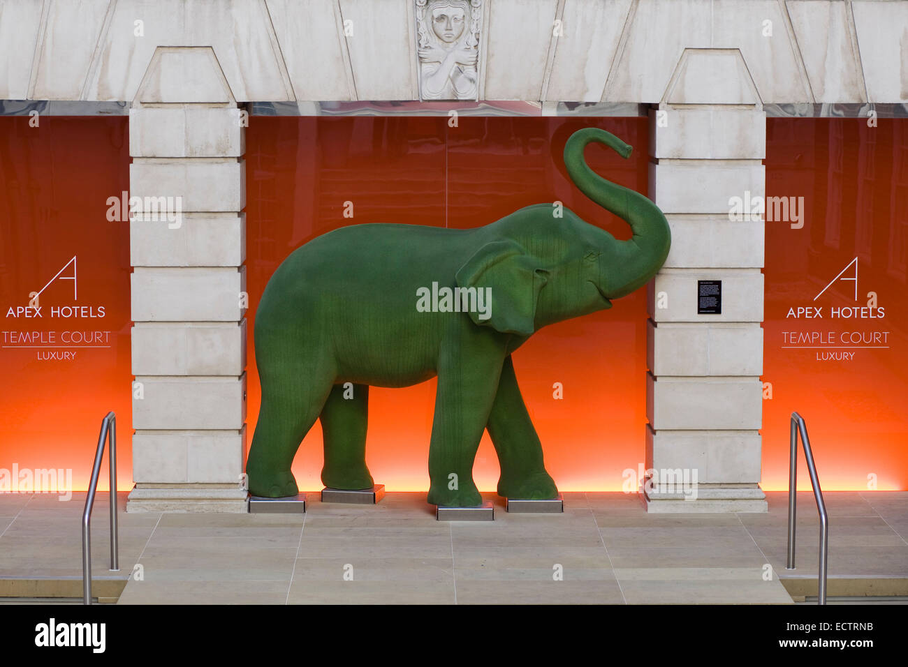 Elefante verde statua Londra Foto Stock